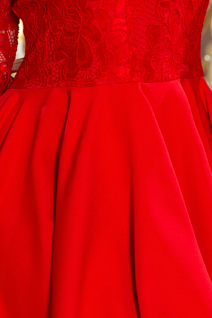 210-6 NICOLLE - sukienka z dłuższym tyłem z koronkowym dekoltem - CZERWONA-6